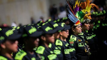 Dos policías señalados de violar