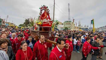 Ley de sábados no laborables para creyentes regresa al Congreso, tras observación de Keiko Fujimori
