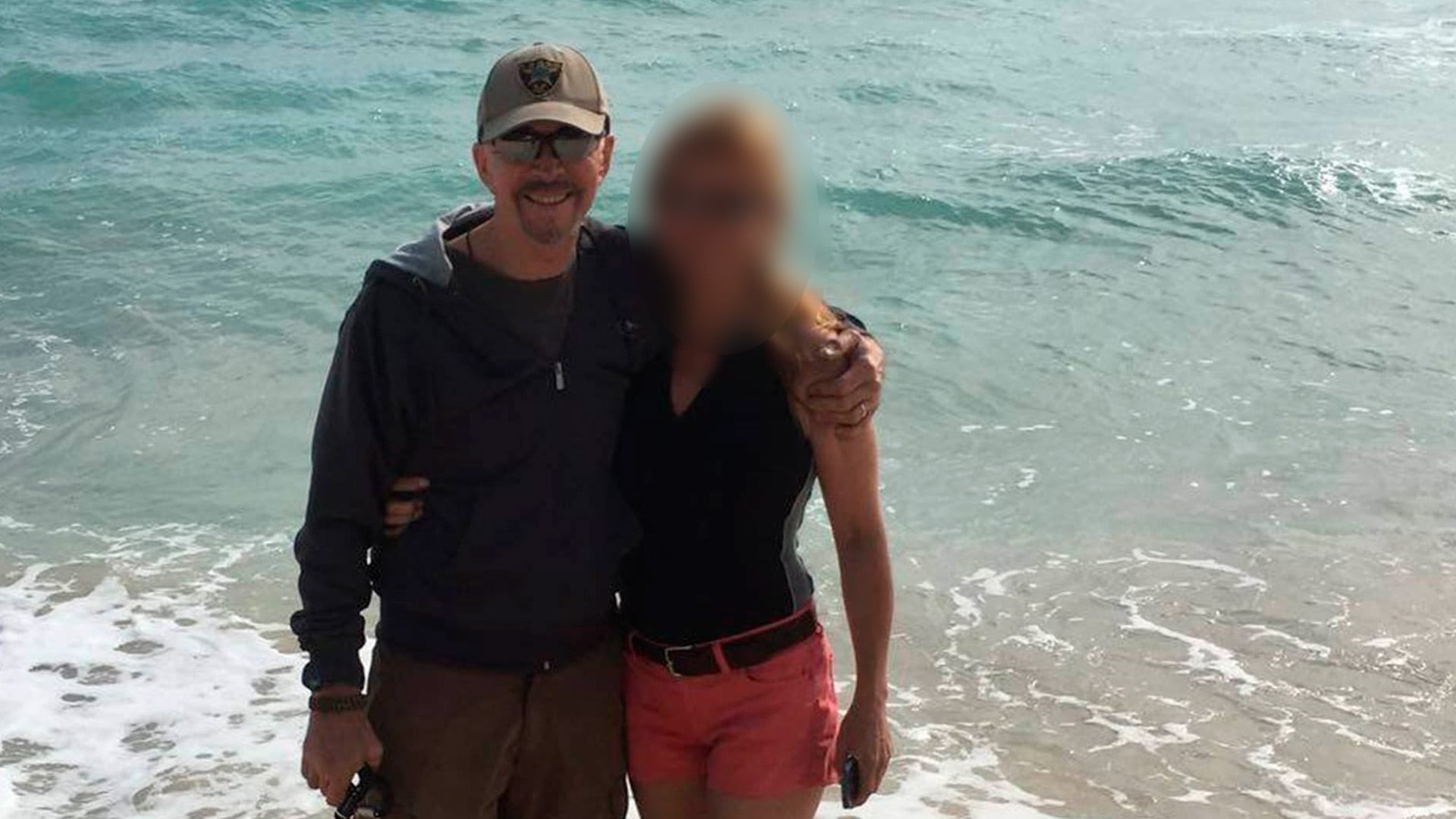 Está siendo investigado por acoso sexual y laboral
