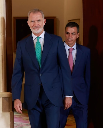 El rey Felipe y Pedro Sánchez se reunen en el Palacio Real de la Almudaina (Casa Real)