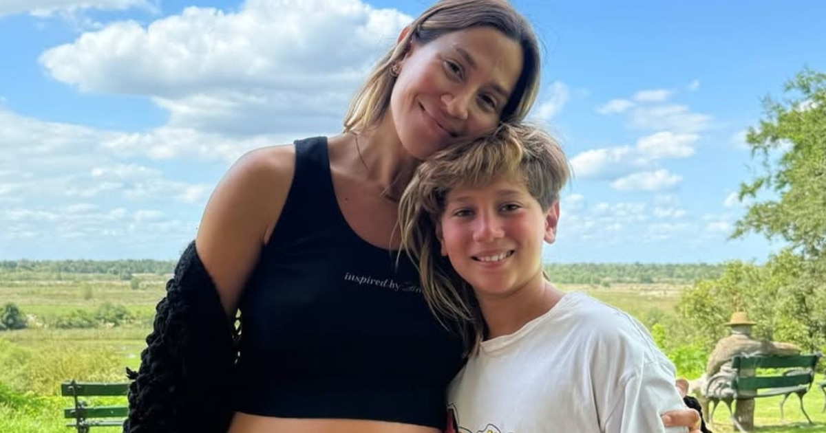Jimena Barón mostró una foto suya de hace 28 años y sorprendió por su parecido con su hijo Momo