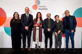 Cristina Monge con el premio