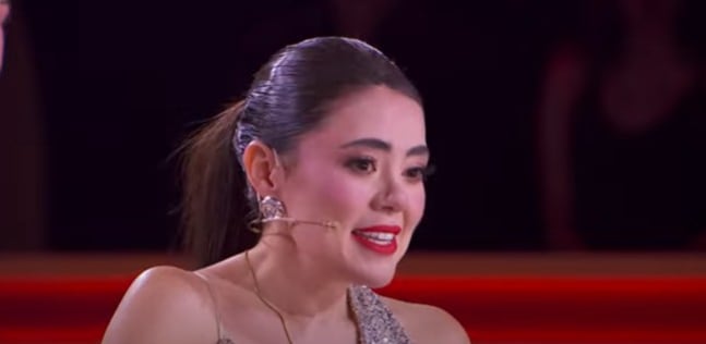 Durante sus priemras palabras fuera de la casa, Botas lloró. (Captura de pantalla YouTube)