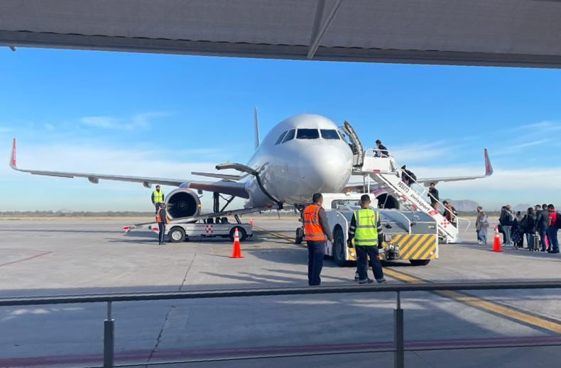 La funcionaria detalló que estos encuentros forman parte de los esfuerzos conjuntos del Ministerio de Turismo y la Comisión Ejecutiva Portuaria Autónoma (CEPA) para atraer nuevas aerolíneas y ampliar las rutas internacionales. (SECTUR)