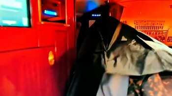 Taylor Swift se cubre con