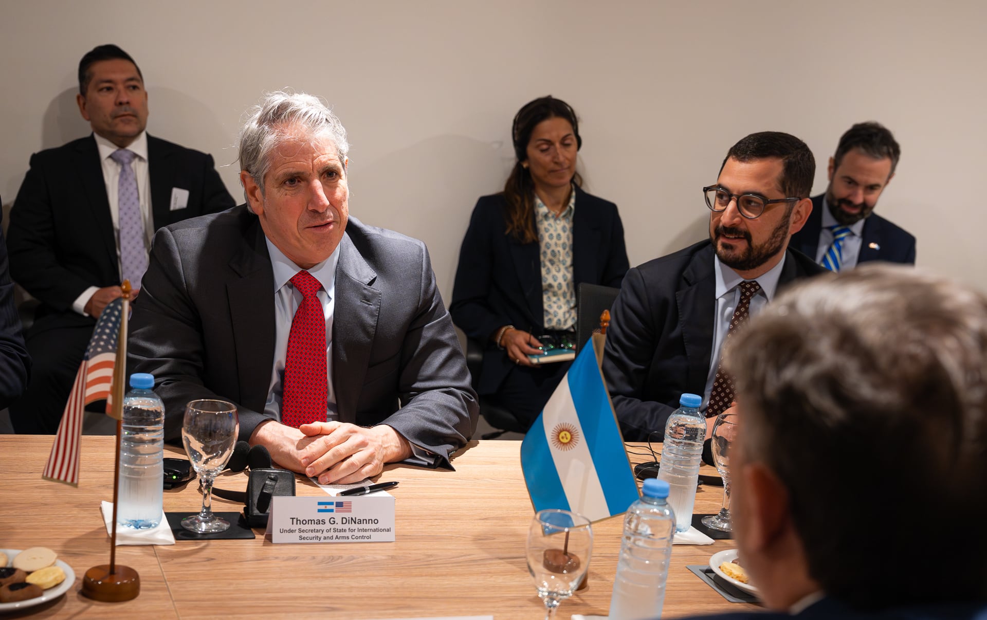 El subsecretario de Estado para temas de Seguridad Internacional y Control de Armamento, Thomas DiNanno, visitó la Argentina