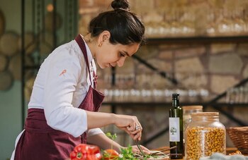 Bodega Renacer, con Celmira Escudero,