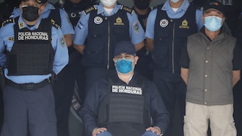 El expresidente Hernández critica eliminación