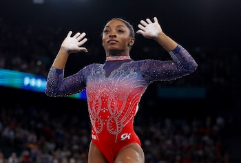 Paris 2024 Olympics - Artistic Gymnastics - Women's Floor Exercise Final - Bercy Arena, Paris, France - August 05, 2024. Simone Biles of United States in action. REUTERS/Hannah Mckay