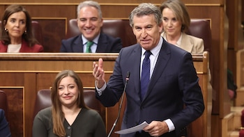 Feijóo ataca a Sánchez con