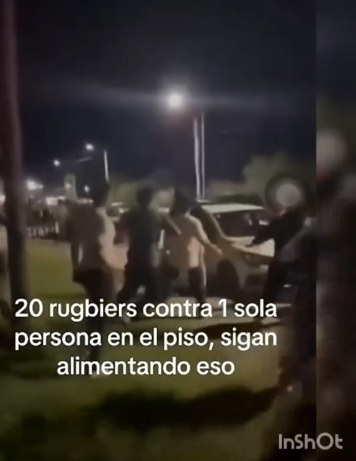 Un testigo de la golpiza filmó la secuencia completa.