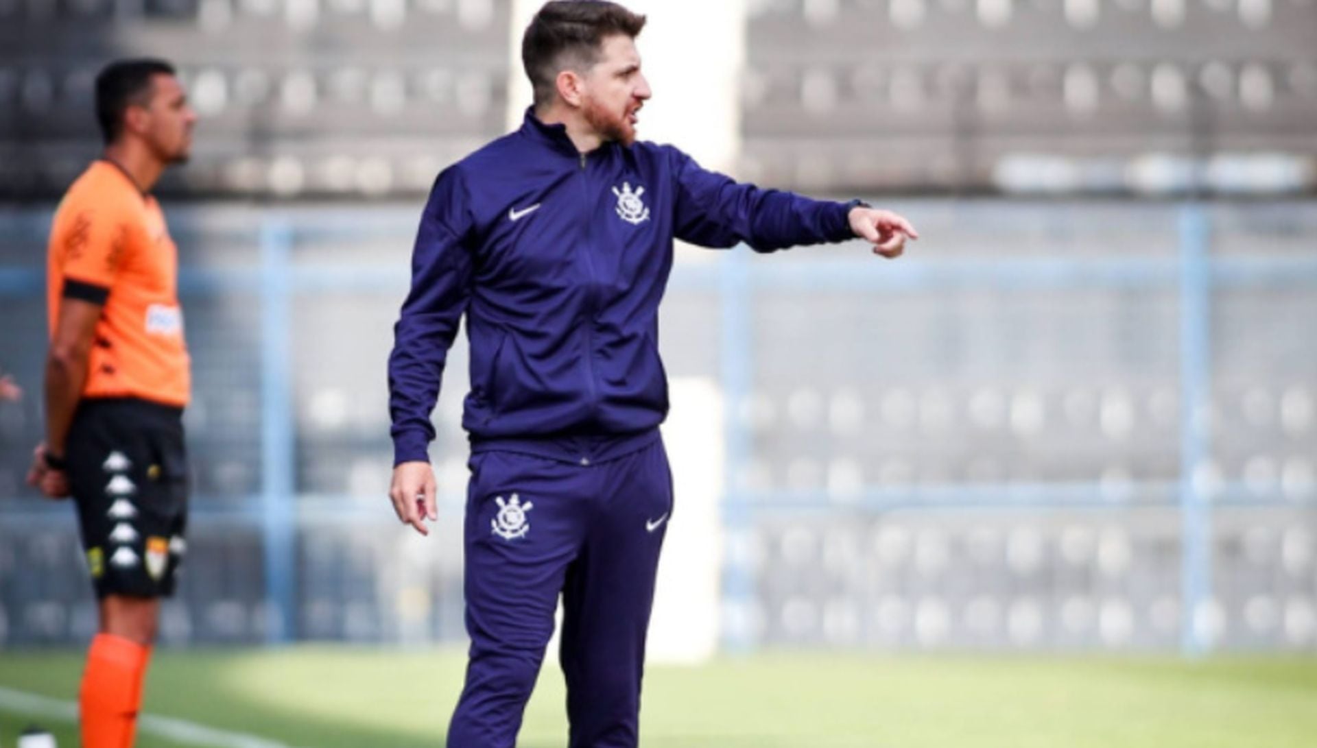 Corinthians designó a William Batista como técnico interino para afrontar el debut en Copa Libertadores, apostando por una solución interna ante la urgencia del calendario. (X / @Corinthians)