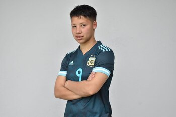 La delantera de 16 años