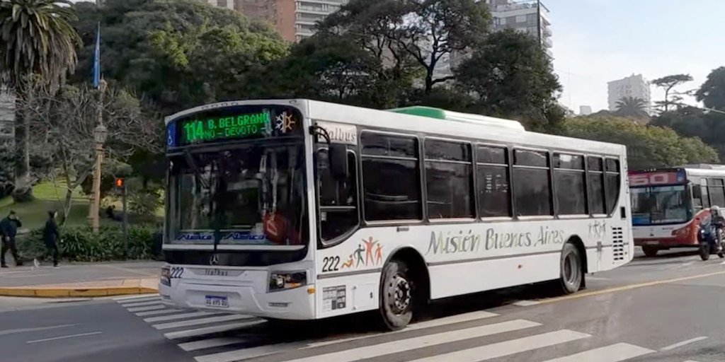 Otra línea de colectivos llegará a Aeroparque: conectará los barrios de Villa Devoto, Belgrano y Nuñez - Infobae