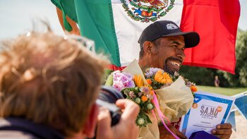 Mexicano gana concurso de esculturas