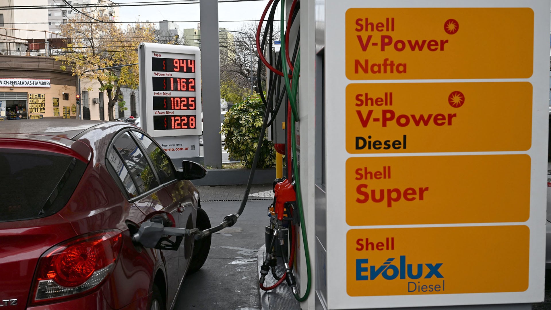 Se trata de un incremento parcial que el gobierno viene implementando (Maximiliano Luna)