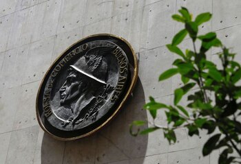 Frente de la sede de