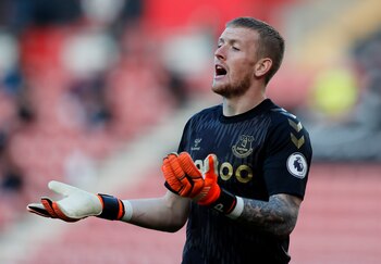 Jordan Pickford tuvo que reforzar