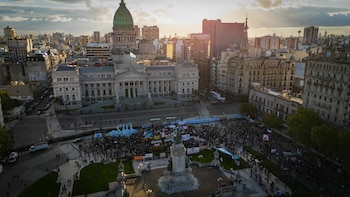 La Cámara de Diputados debate reforma a la ley de glaciares - Marcha Congreso - Drone