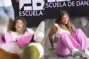 Yahaira Plasencia se cayó durante