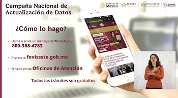 Cartel de la campaña de FOVISSSTE para "Actualización de Datos", con una mano sosteniendo un smartphone que muestra el sitio web de FOVISSSTE y una mujer haciendo lenguaje de señas
