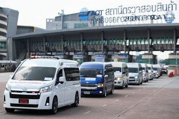 La caravana de vehículos que