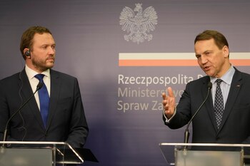 Sikorski explicó que "se trata