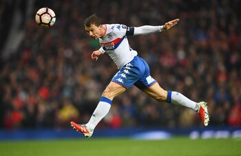 Stephen Warnock con la camiseta