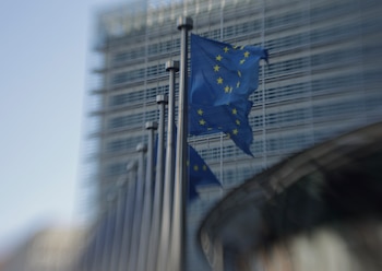 Los inversores recurren al oro