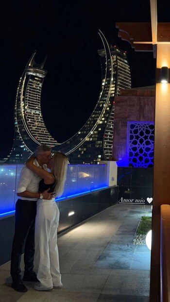 La cena romántica de Hernán Crespo y su novia en Qatar