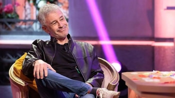 Sergio Dalma reconoce en ‘Al cielo con ella’ que prefiere al público femenino: “Me tiraban piedras los novios de mis fans”