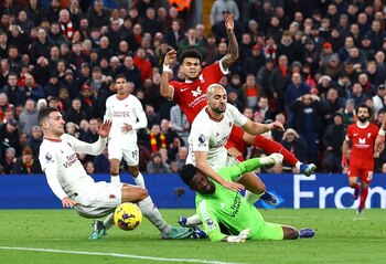 Luis Díaz fue titular con