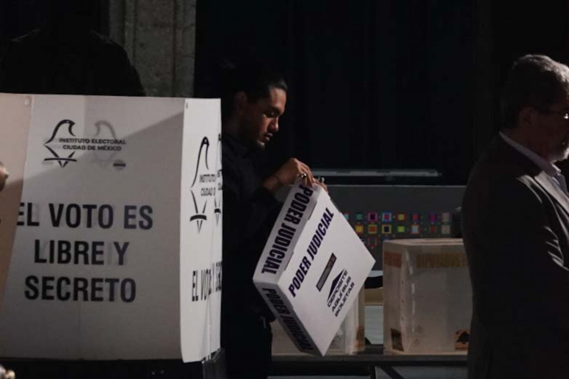 Kenia López Rabadán señaló que cualquier reforma electoral debe construirse mediante diálogo y consenso entre todos los partidos políticos.
FOTO: GRACIELA LÓPEZ/CUARTOSCURO.COM