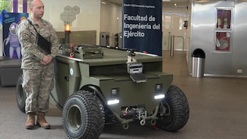 El Ministerio de Defensa se sube a la guerra de los drones y las Fuerzas Armadas ya piensan en una flota propia