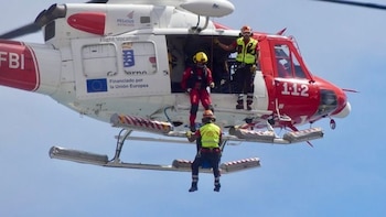 Un adolescente de 14 años muere ahogado en una cala entre Amadores y Puerto Rico, en Gran Canaria