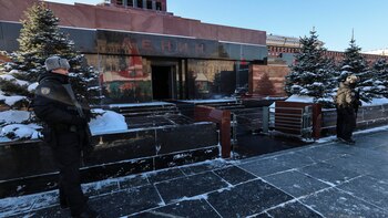 El mausoleo de Lenin resiste