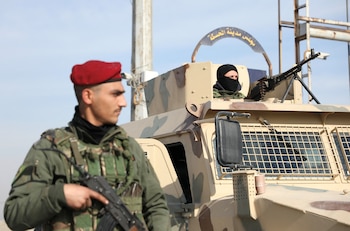 Las SDF se enfrentaron con el SNA en Manech y Al Raqqa. (REUTERS/Orhan Qereman)