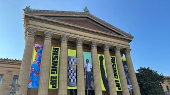 El Museo de Arte de Filadelfia exhibe la estatua de Rocky Balboa por primera vez