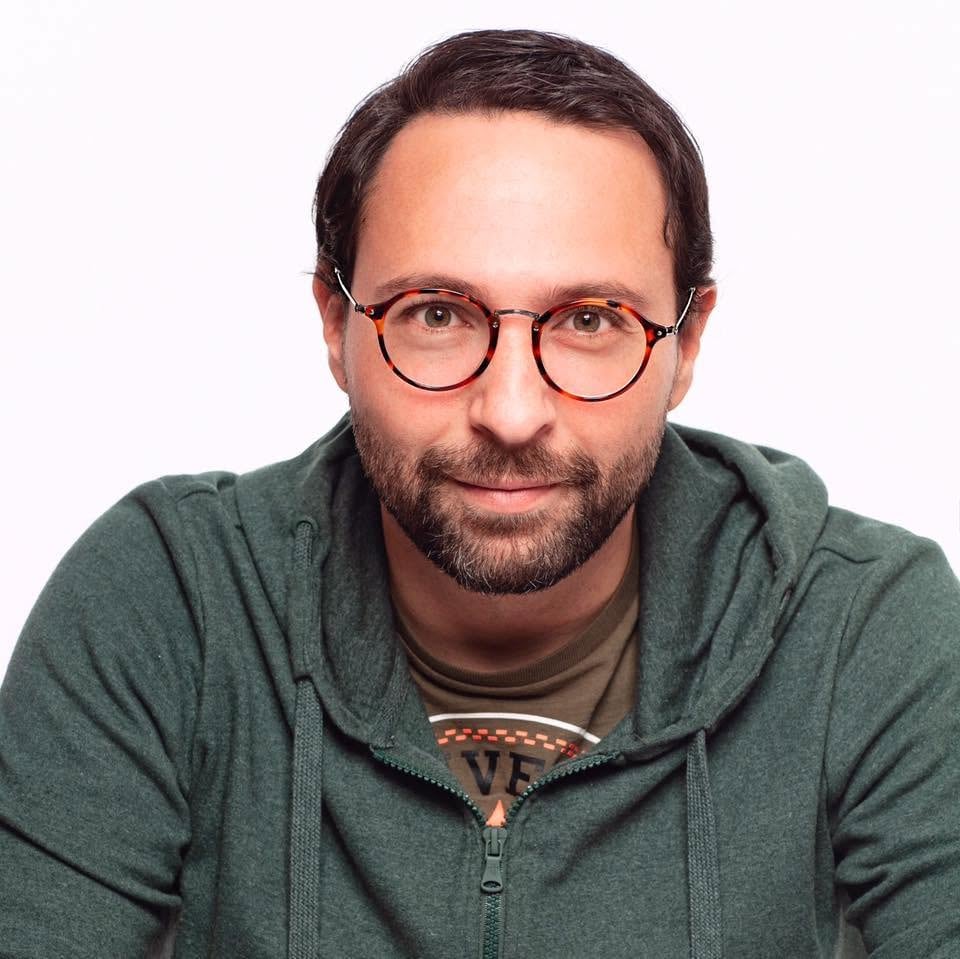 Gabriel Cifuentes, analista político, habló sobre el levantamiento de la suspensión al porte legal de armas - crédito @gabocifuentesoficial/Instagram