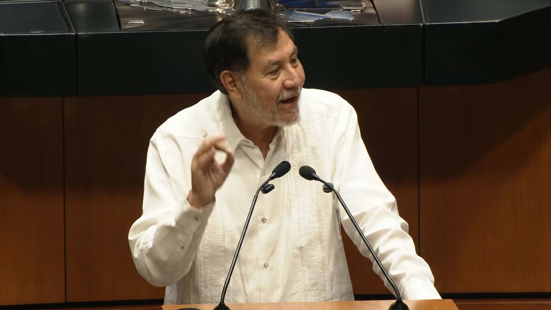 Noroña sale en defensa de Morena y Rocha Moya durante debate en el Congreso.