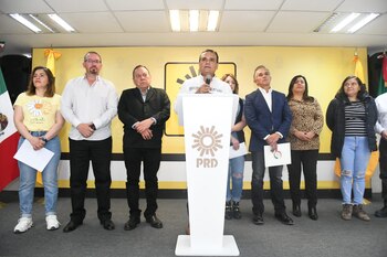 Silvano Aureoles y Miguel Mancera