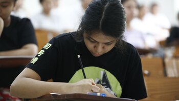 Los centros preuniversitarios actúan como