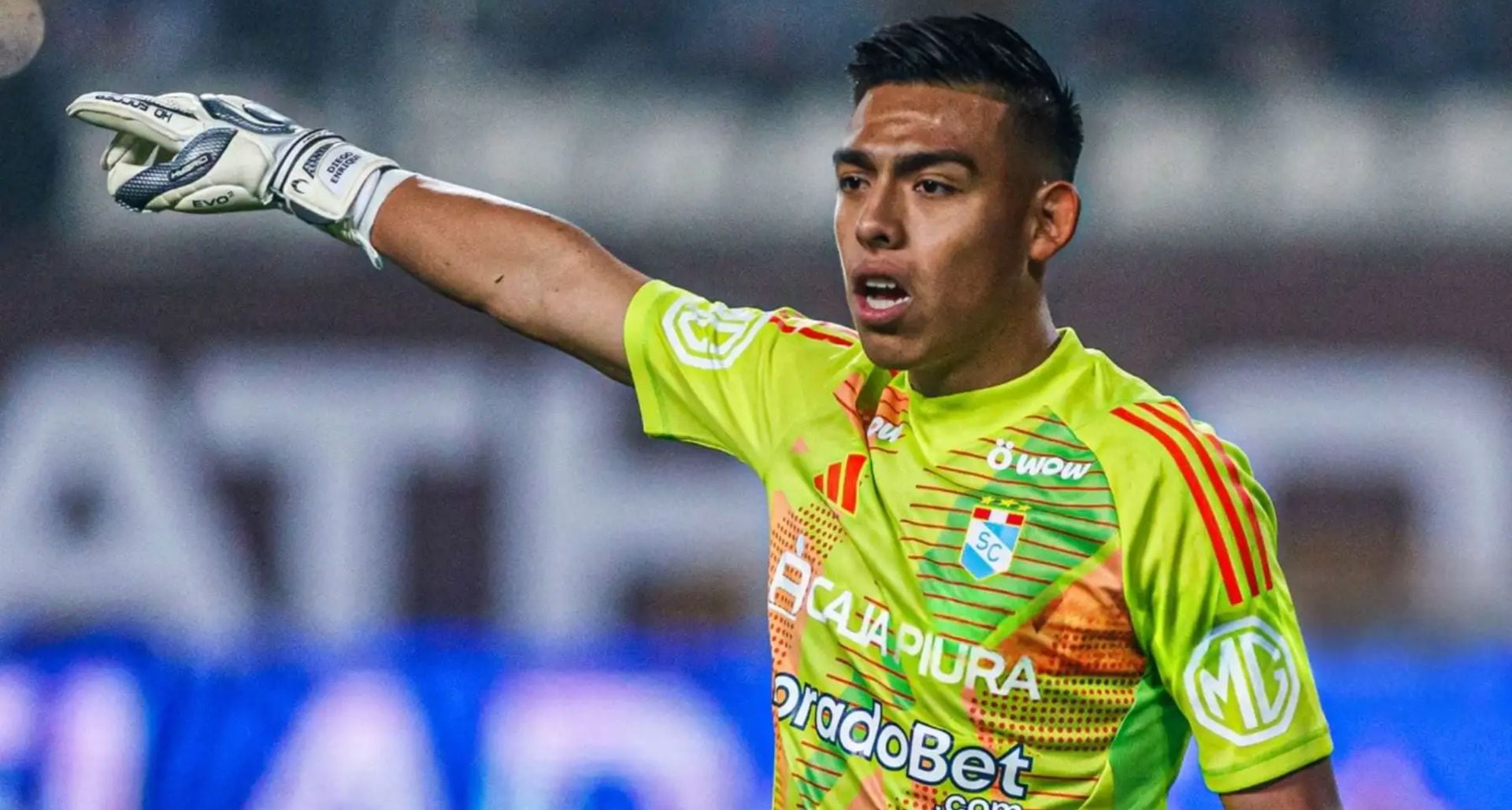 El portero del equipo celeste habló de desatenciones que le costaron caro al equipo, del técnico brasileño que moldea una idea de juego y de su propio anhelo de vestir la bicolor desde una liga del exterior (Sporting Cristal)