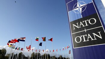 Finlandia formalizará su ingreso a la OTAN mientras Suecia quedó a la espera del visto bueno de Turquía y Hungría