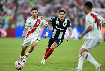 Gonzalo Montiel compite actualmente en