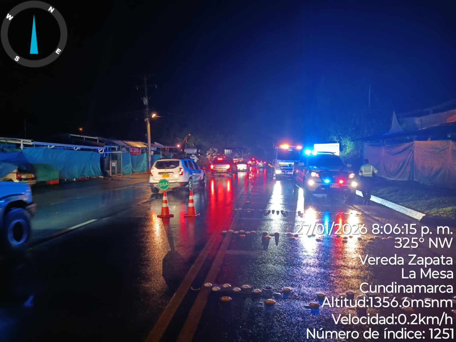 La temporada de lluvias causó deslizamientos y afectaciones viales en el municipio de La Mesa. - crédito @JorgeEmilioRey/X