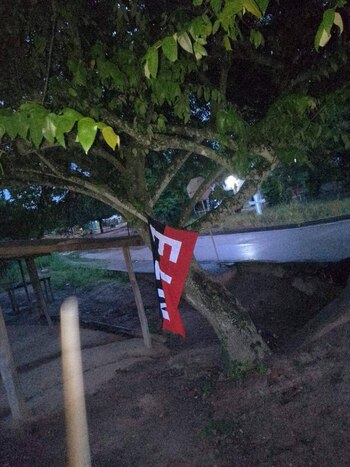 El hallazgo de una bandera