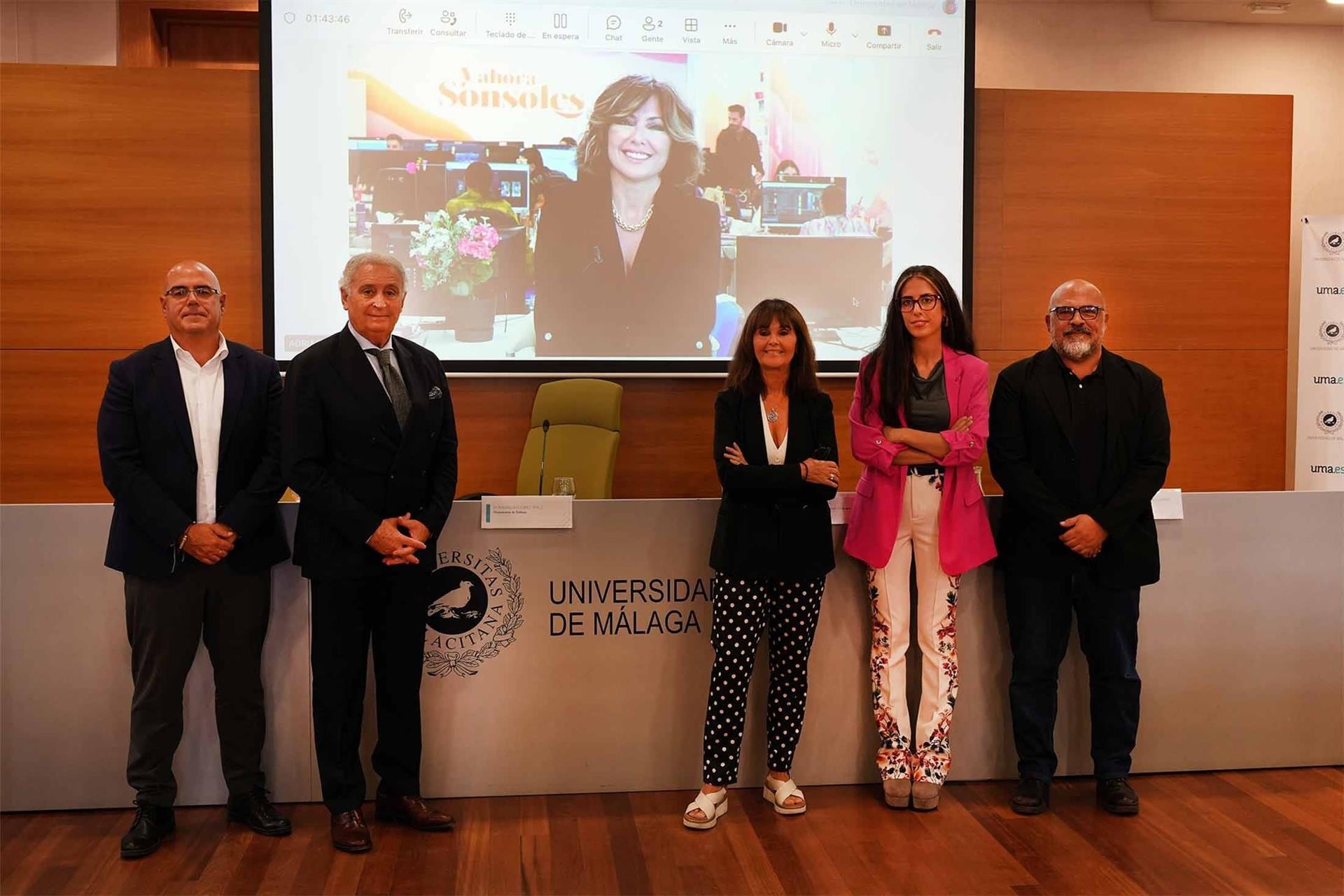 Sonsoles Ónega recibe el Premio Internacional Manuel Alcántara por su trayectoria periodística