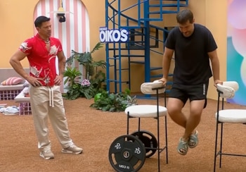 El comentarista deportivo sostuvo rutinas diarias de acondicionamiento físico junto al cantante Yahir durante las diez semanas de aislamiento.