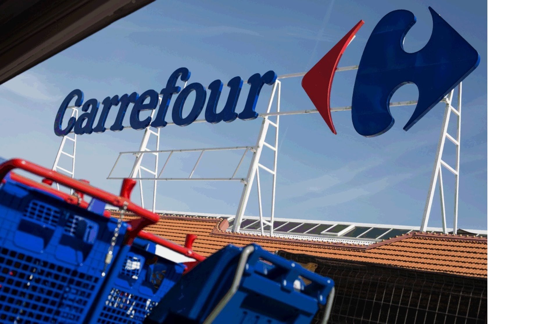El proceso de venta de Carrefour Argentina involucra cientos de sucursales y miles de empleados en distintos municipios del país